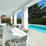 Villa Angelique, 5 Bdr With Heated Private Pool In Puerto Banus *