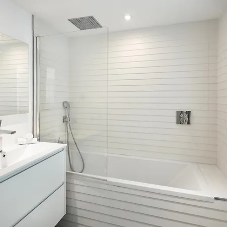 Angelique, 5 Bdr With Heated Private Pool In Puerto Banus * 马尔韦利亚