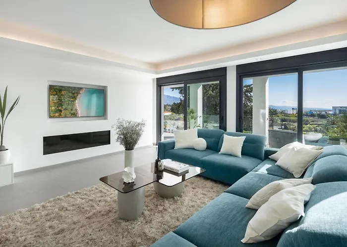 Angelique, 5 Bdr With Heated Private Pool In Puerto Banus Marbella